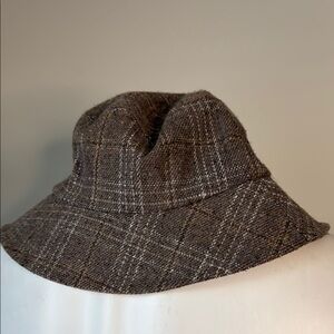 Arianna Plaid Wool Bucket Winter Hat NWOT